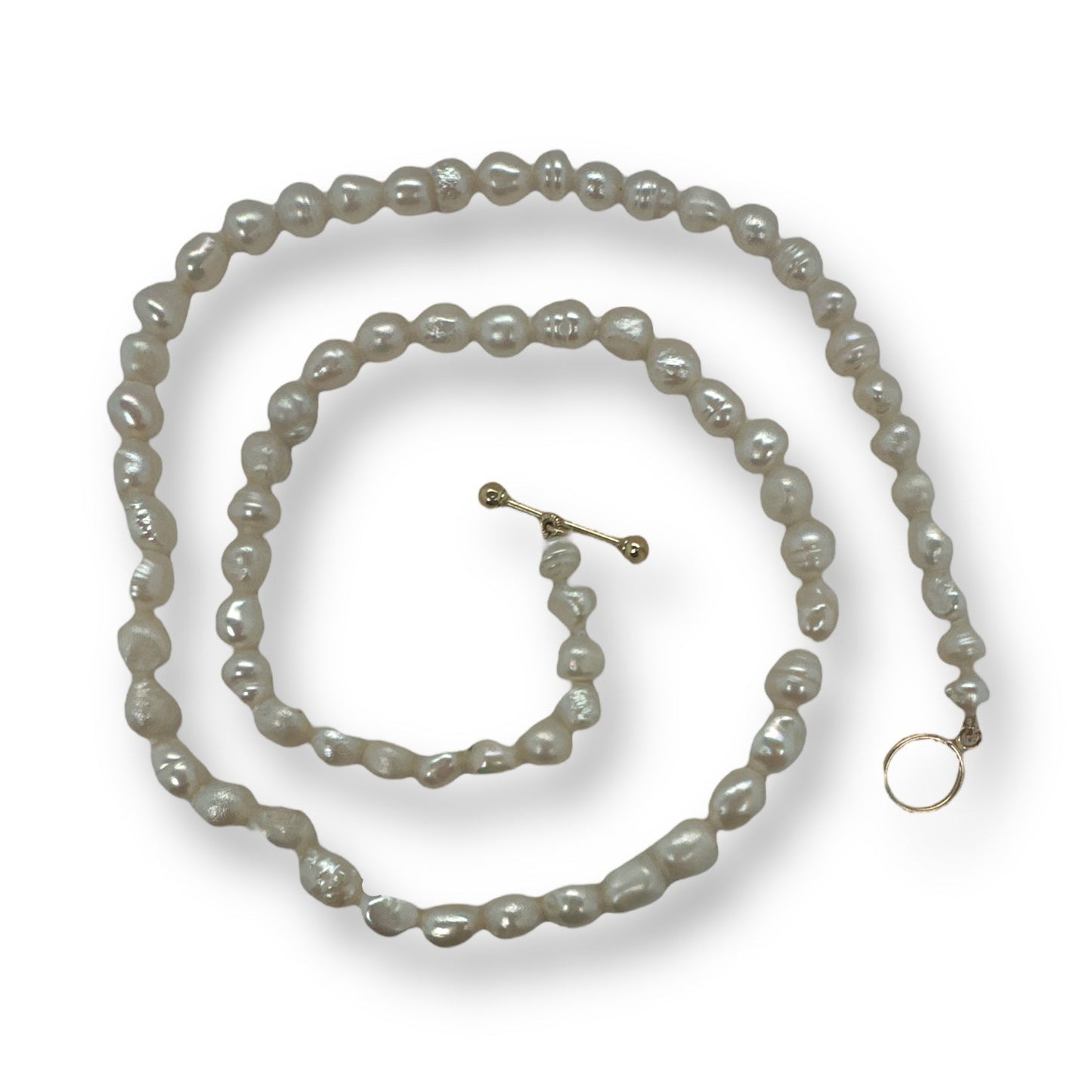 Choker Pearls & Gold Toggle