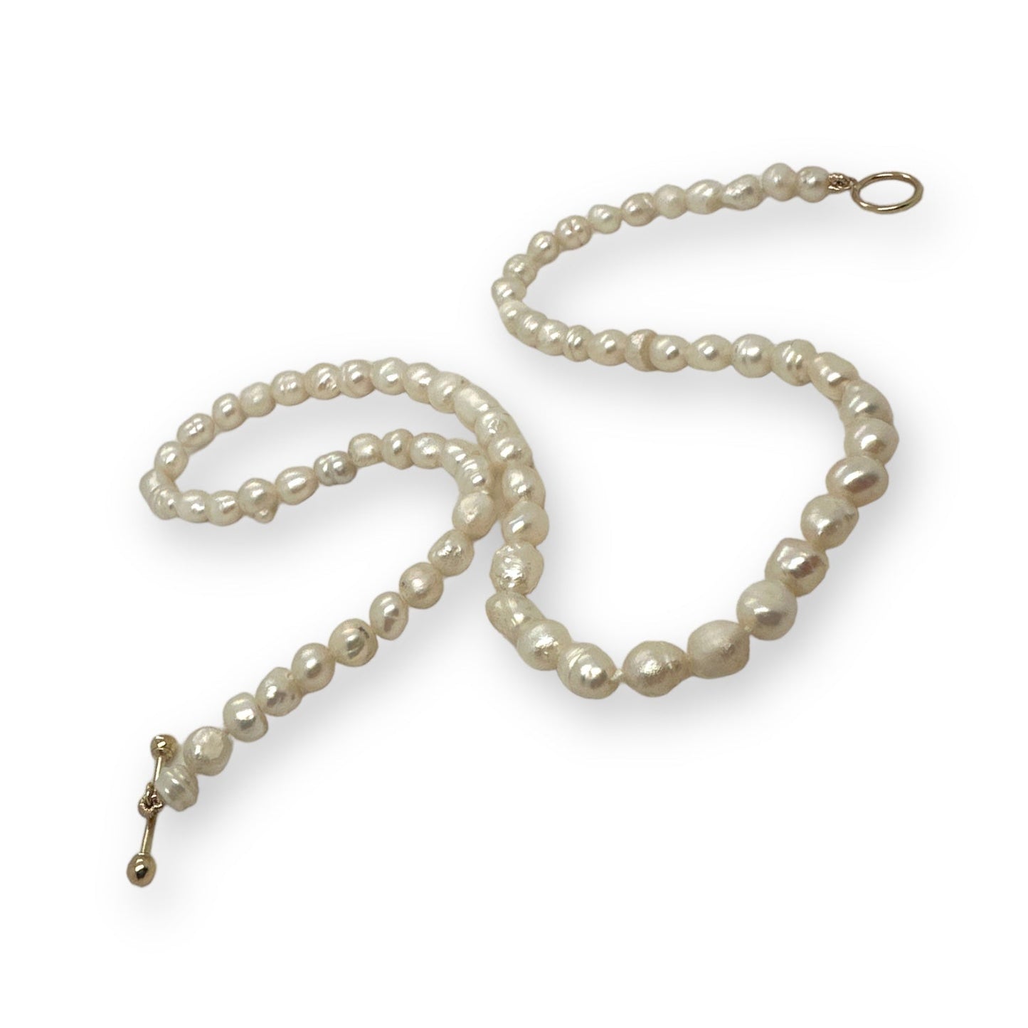 Choker Pearls & Gold Toggle