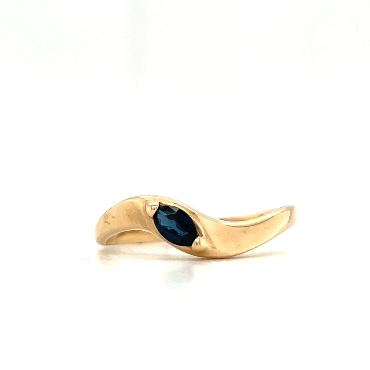 Twist Marquise Sapphire