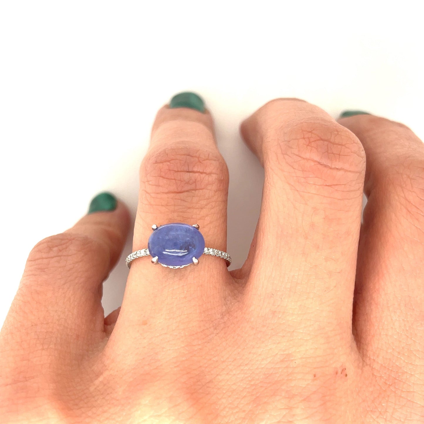The Violet Tanzanite Cabochon