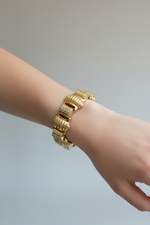 Retro-style Dome Link Bracelet