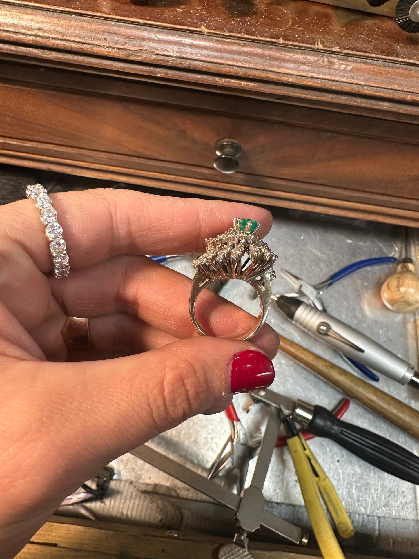 Conversion/ Ring emerald