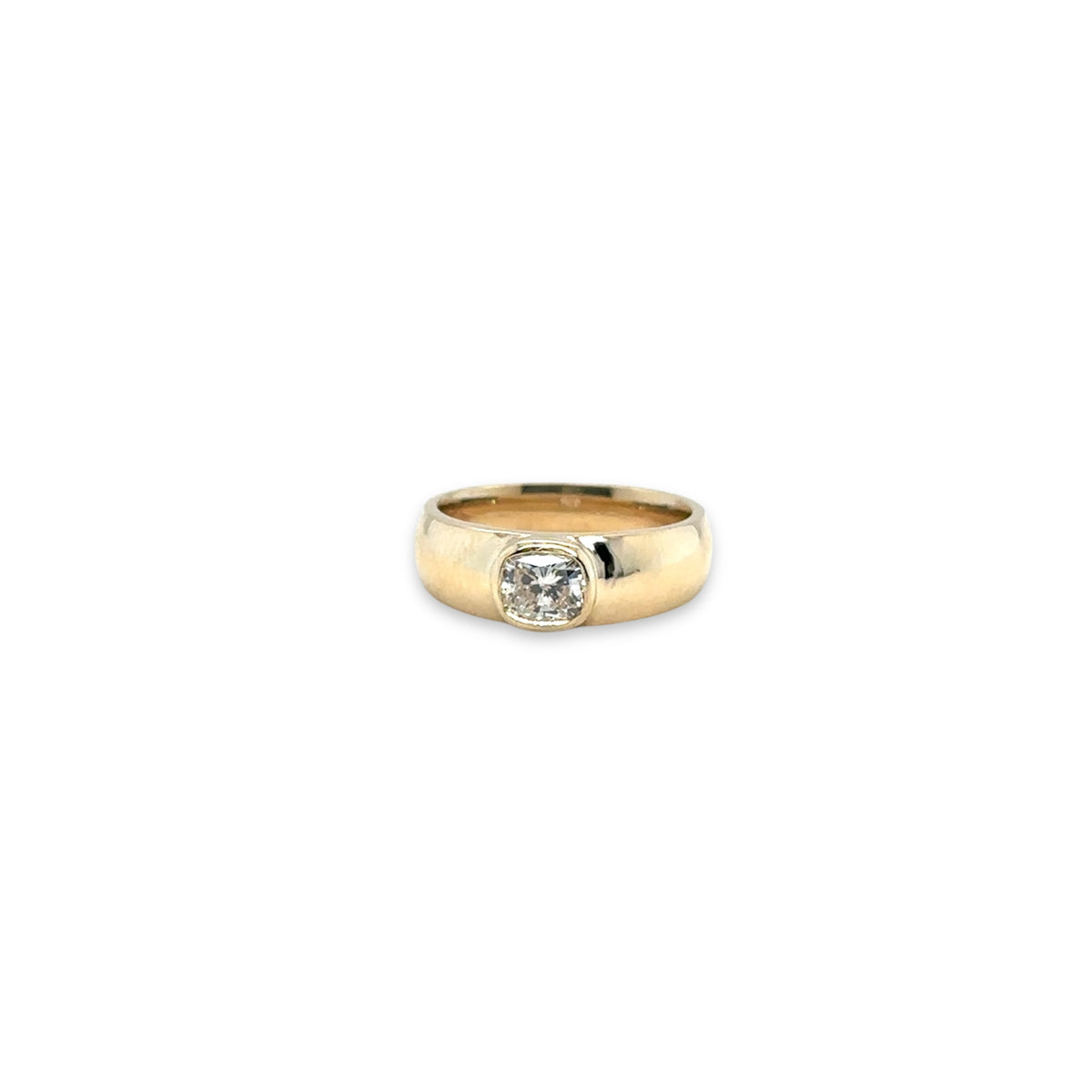 Domed Bezel Band For Monica