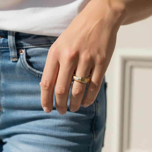 Mini Bee-Hive Ring