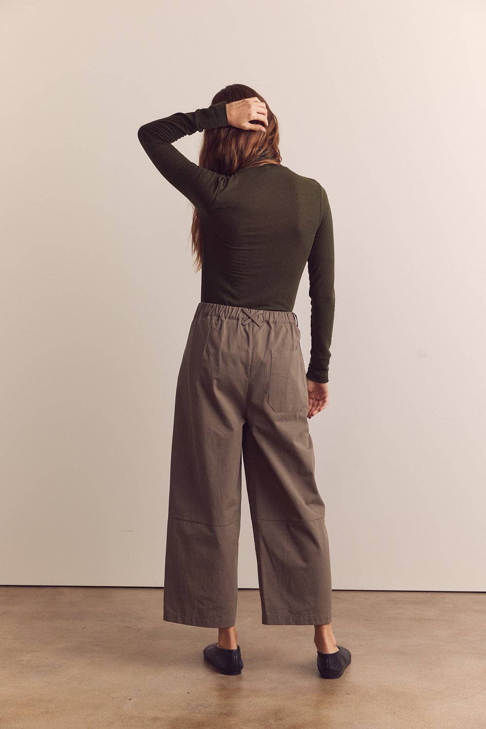 Wide-leg ankle trousers