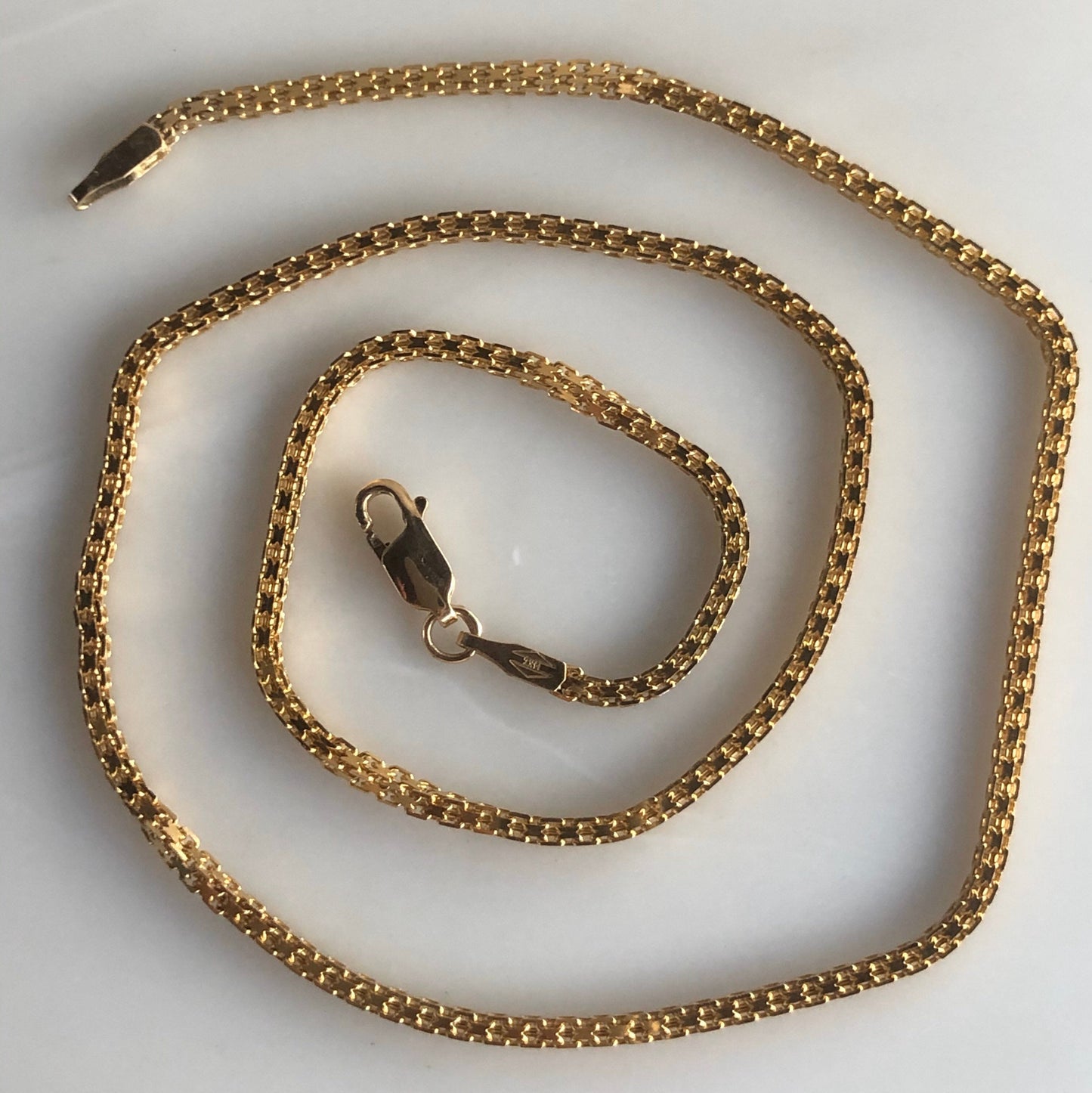 Chunky Box Chain Gold