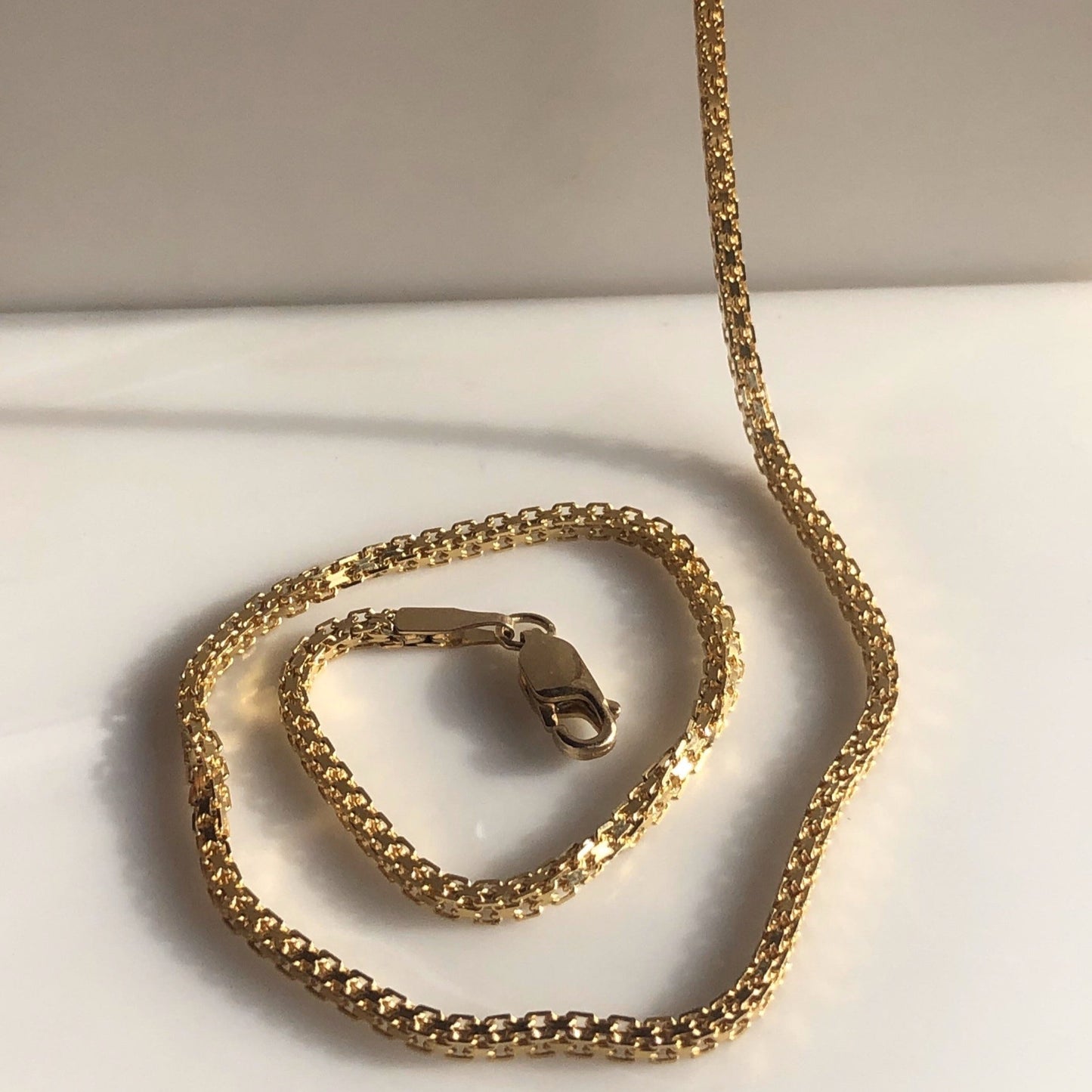 Chunky Box Chain Gold