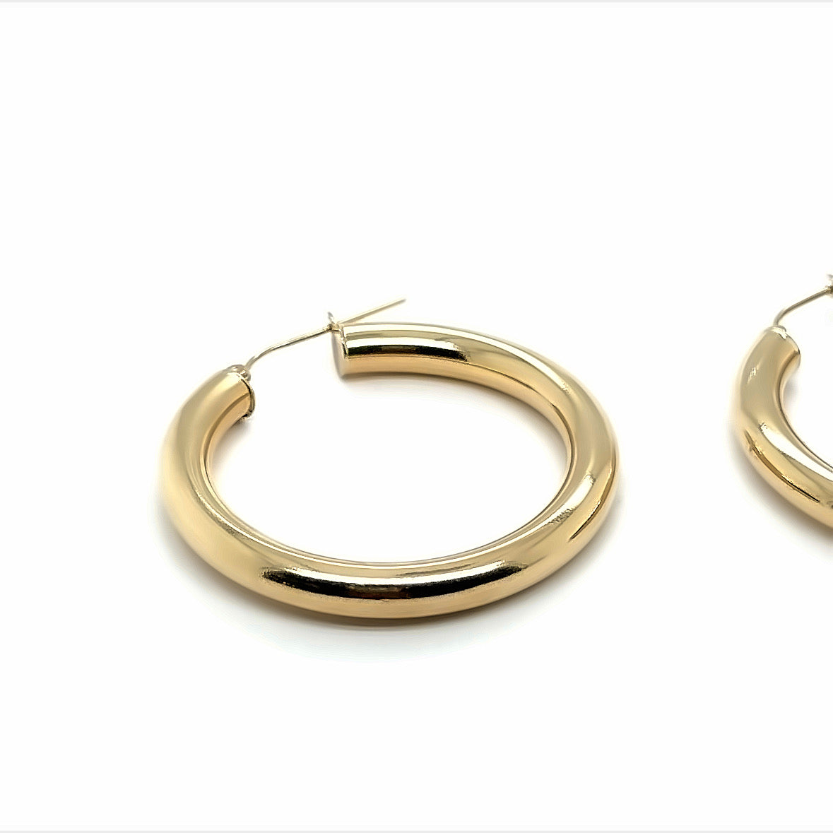 Classic Chunky 14K Gold Hoops